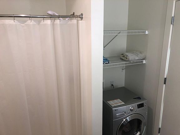2nd image of 1455 N Killingsworth St APT 404