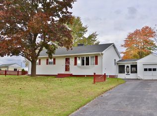 30 McIntosh Dr, Peru, NY 12972