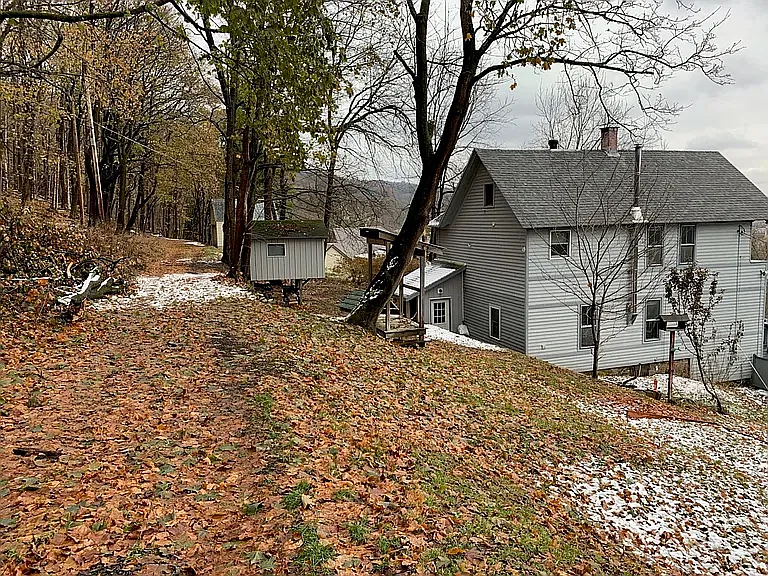 3 bed, 1.5 bath, 1784 sqft, $1,600 — Photo 4