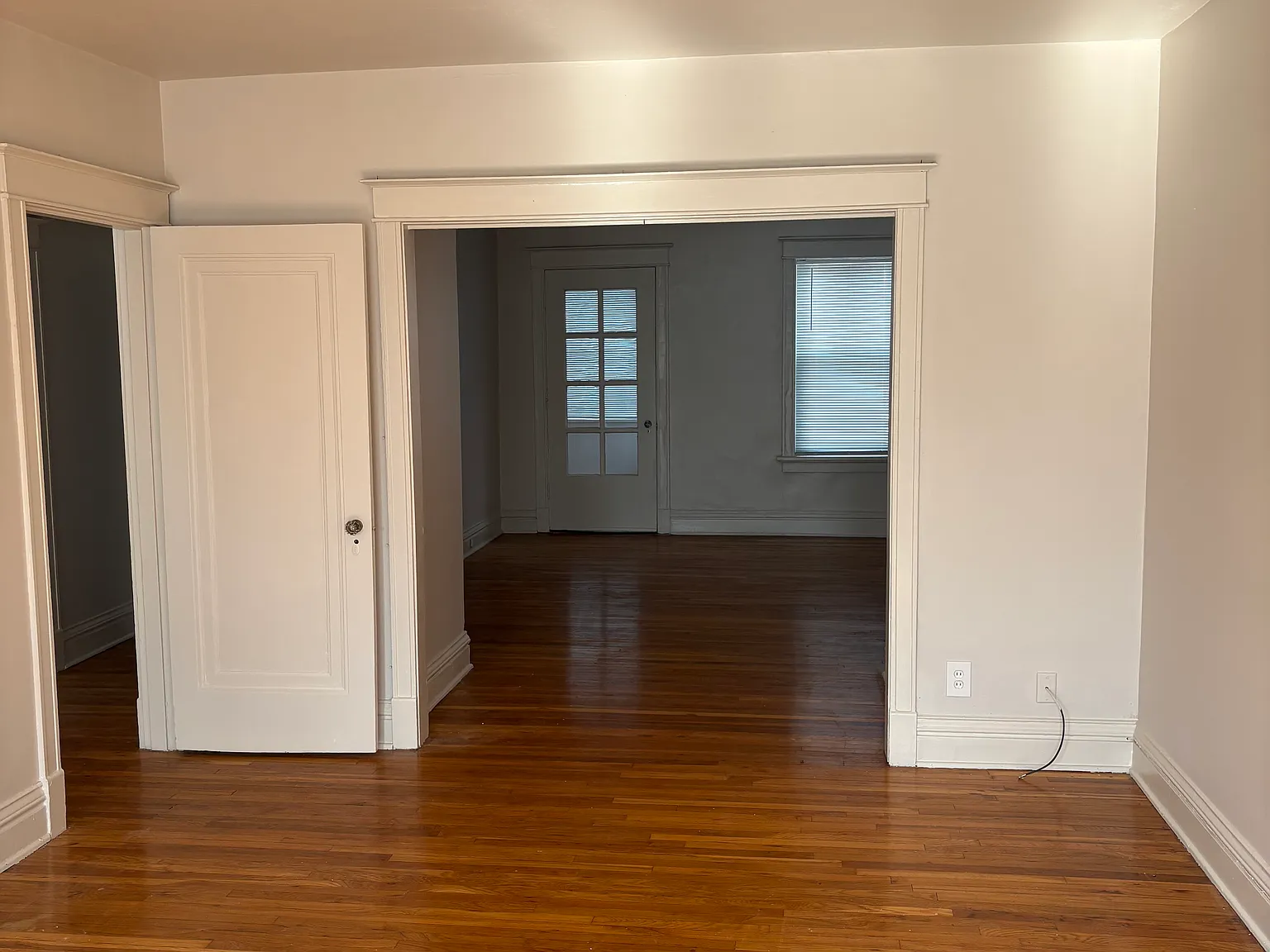 2 bed, 1350 sqft, $1,800 — Photo 2