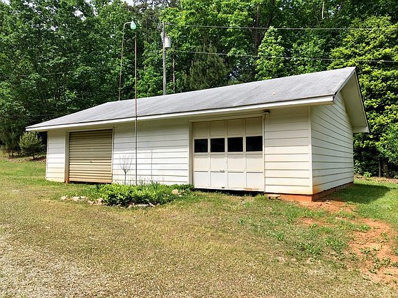 3rd image of 2747 Anderson Hwy