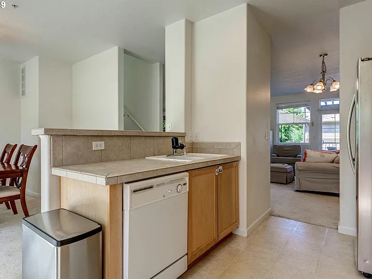 1877 NE 102nd Ave — Photo 13