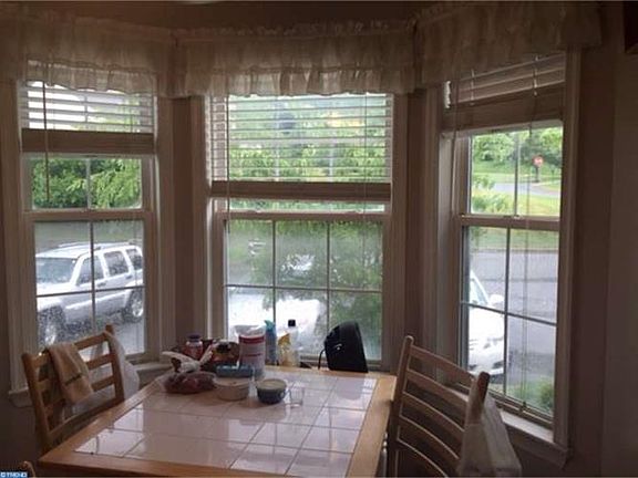 3rd image of 333 Jenville Ct