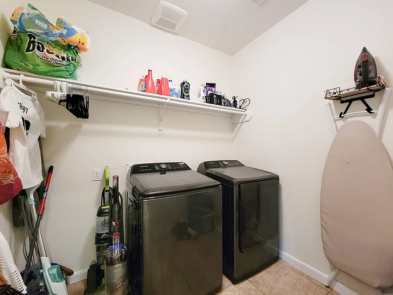 5046 Longlane Dr — Photo 33