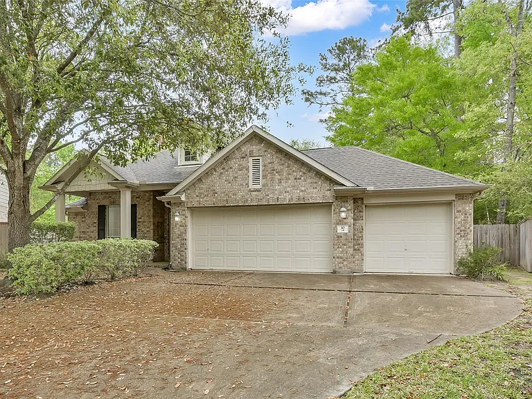 10 Barker Ridge Ct — Photo 2