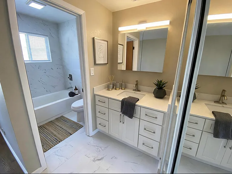 520 Bartlett St #5 — Photo 6