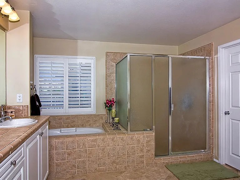 45290 Willowick St — Photo 27