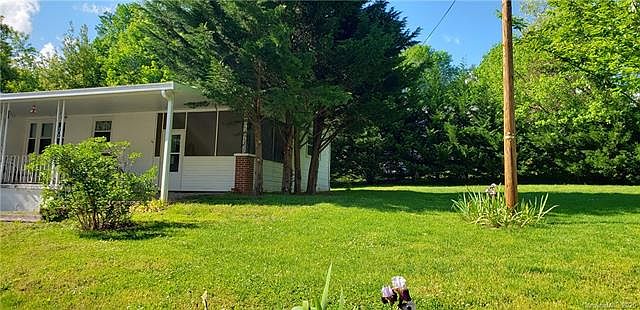 1st image of 34 Garden Cir