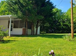 34 Garden Cir, Asheville, NC 28806