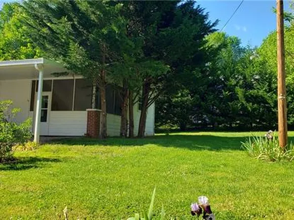 34 Garden Cir, Asheville, NC 28806
