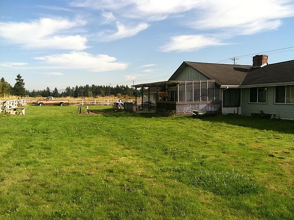 3rd image of 3501 208th St E