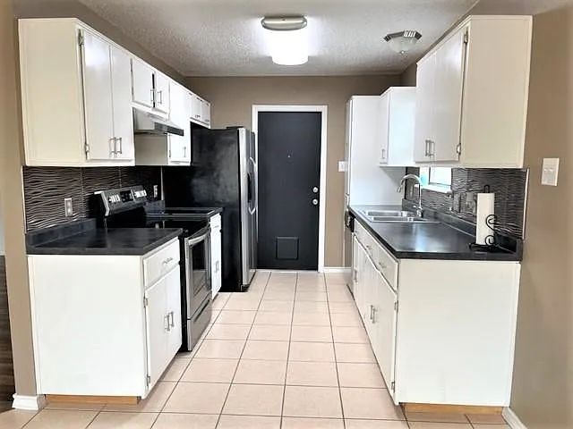 2242 Point Loma Dr — Photo 4