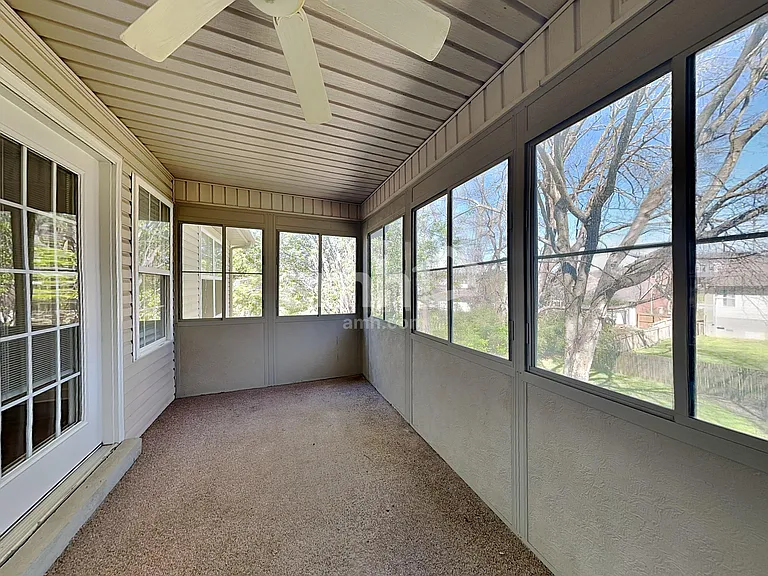560 Summit Way — Photo 20
