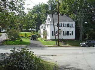 94 Elm St #A, Amesbury, MA 01913