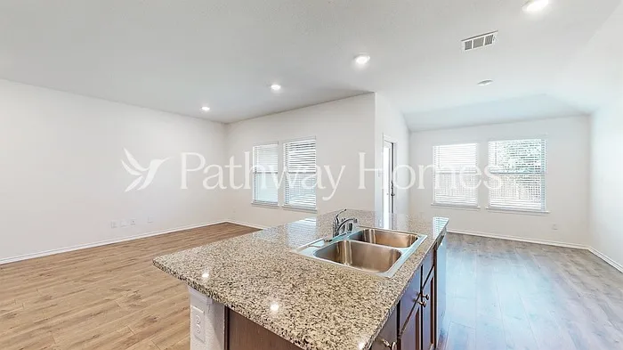 957 English Dr — Photo 9