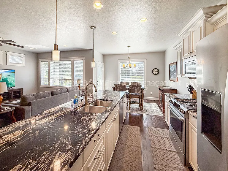 9753 W Wildbranch Dr — Photo 11