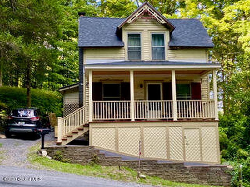 2nd image of 118 Division Street