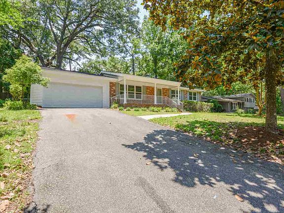 4th image of 927 Chestwood Ave