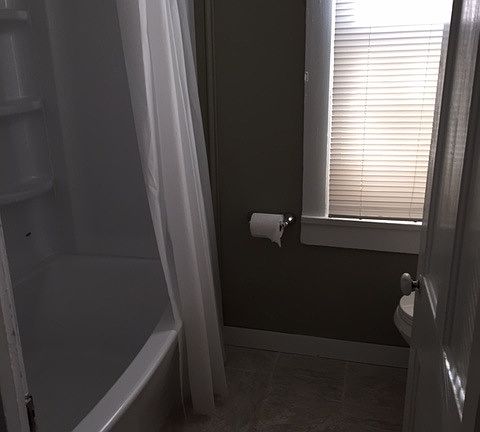 5th image of 412 W Claflin Ave