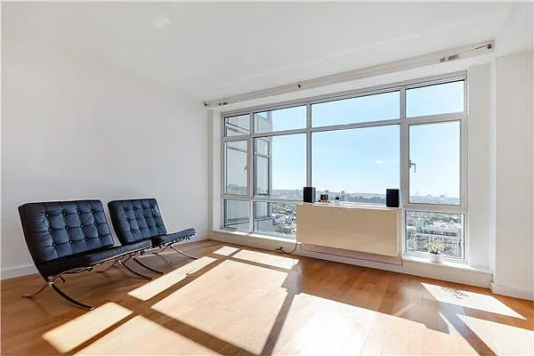 Rented by R New York | media 46