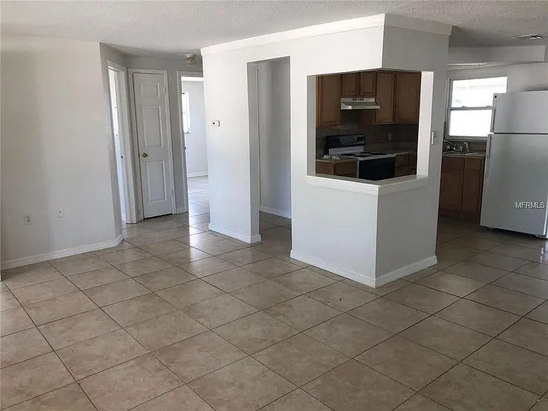 10110 Cherry Creek Ln — Photo 3