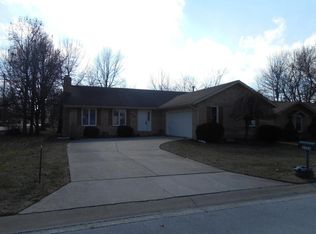 3306 W Camelot St, Springfield, MO 65807