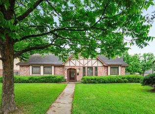 5727 Arbor Vitae Dr, Houston, TX 77092