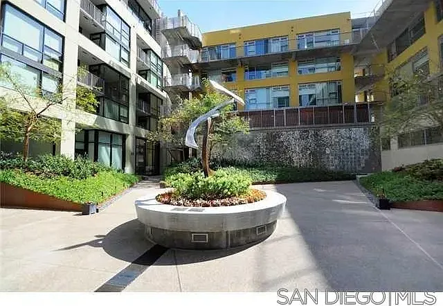 321 10th Ave #1603 — Photo 34