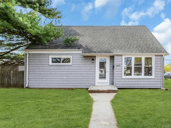 1047 Windermere Road, Franklin Square, NY 11010