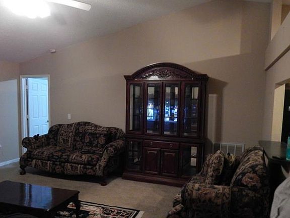 5th image of 500 Sugar Creek Dr