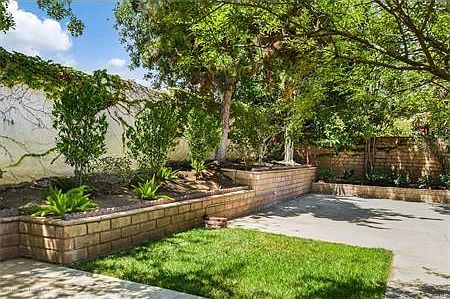 5th image of 609 Woodland Ct