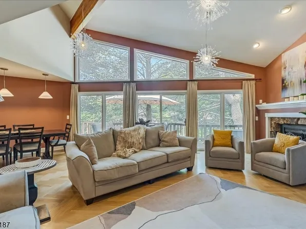 35 Indian Run, Watchung Boro, NJ 07069