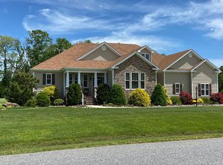 131 Applewood Dr, Moyock, NC 27958