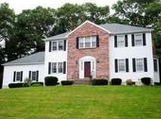 26 Thomas Dr, Marlborough, MA 01752