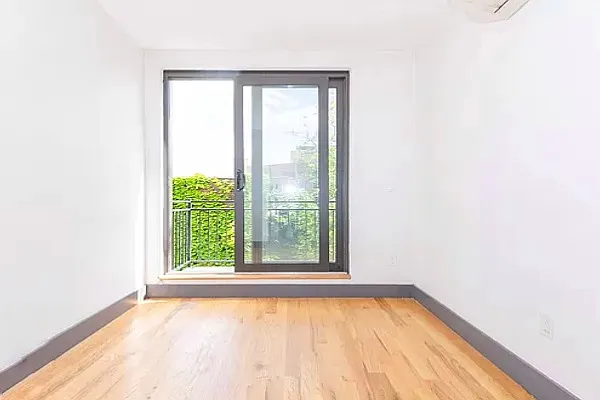 Rented by Sunshine Management Group, LLC | media 9