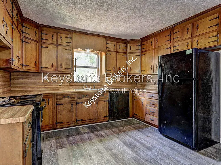 509 Lynmore Cir — Photo 4