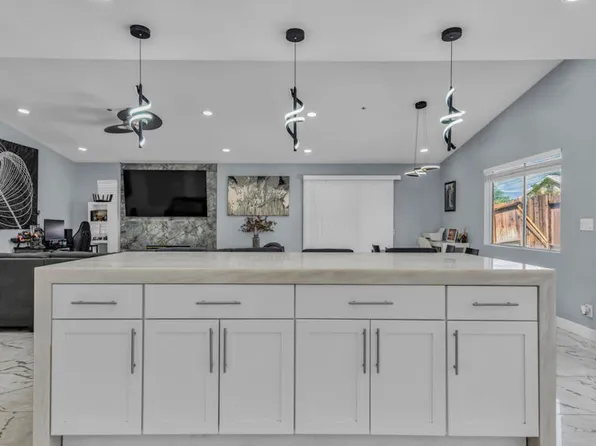 13765 Hermano Way, Desert Hot Springs, CA 92240