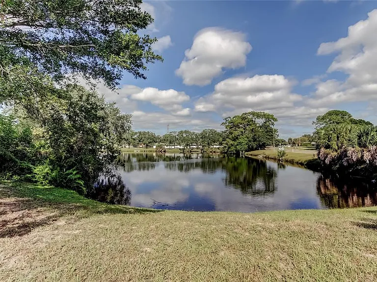 2652 Concorde Ct — Photo 22