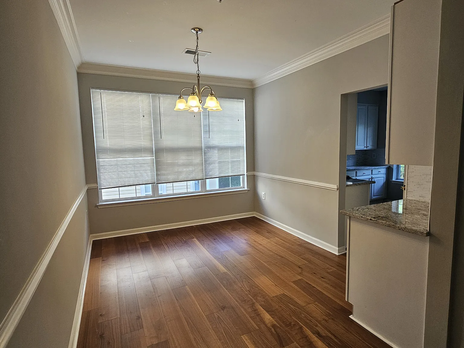 20901 Cedarpost Sq — Photo 4