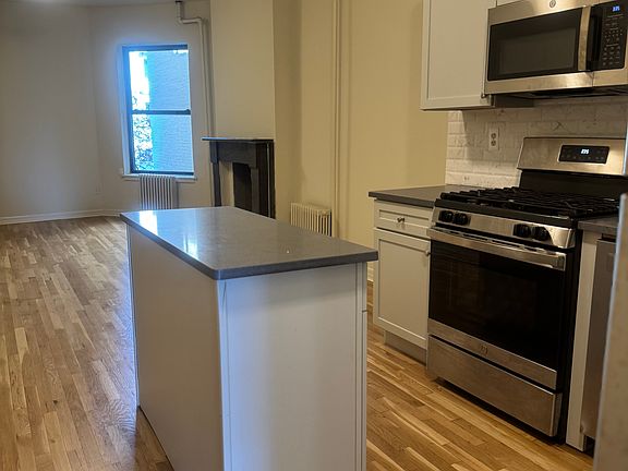 3rd image of 151 Garfield Pl APT 3R
