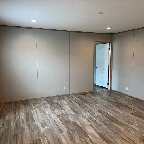 82 Teasley Ln — Photo 4
