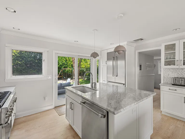 108 Harbor Rd — Photo 12