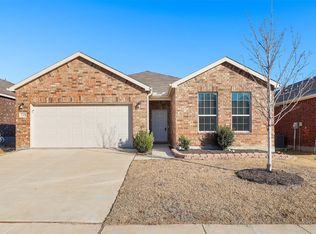 2345 Bernese Ln, Fort Worth, TX 76131