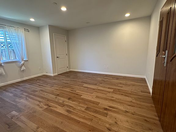 3rd image of 805 S Delaware St #0