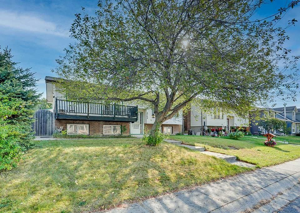 1st image of 4764 W Rundlewood Dr NE