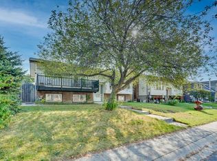 4764 W Rundlewood Dr NE, Calgary, AB T1Y2P1