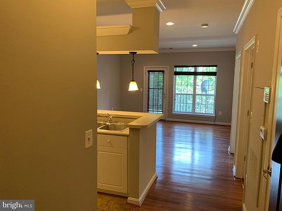 3rd image of 4551 Strutfield Ln APT 4214