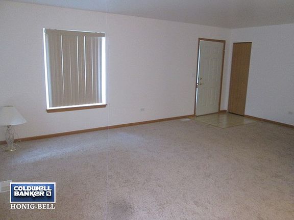 2nd image of 1895 Willow Circle Dr