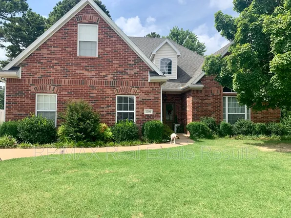 5300 S 44th Pl, Rogers, AR 72758