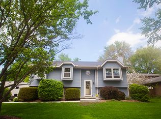 1310 Clover Ln, Normal, IL 61761